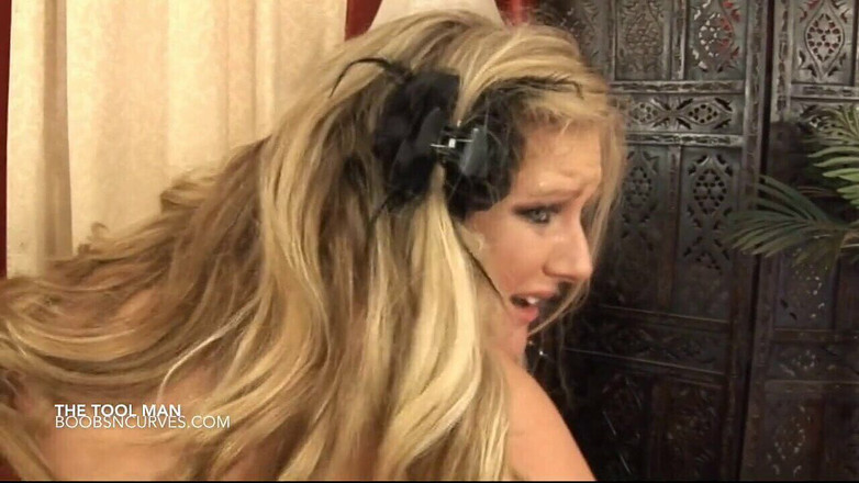 Melon Juggler: 大奶子金发胖美女的妻子吮吸、乱搞并骑乘工子的大鸡巴达到高潮