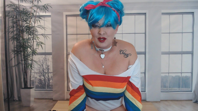 Abby Anna: I love a tiny penis