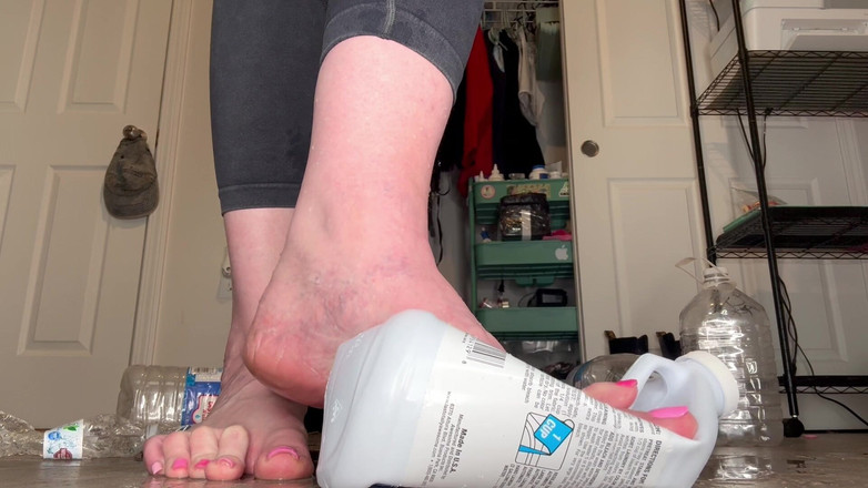 Peppermint Giantess: 16 대발의 물병 분쇄