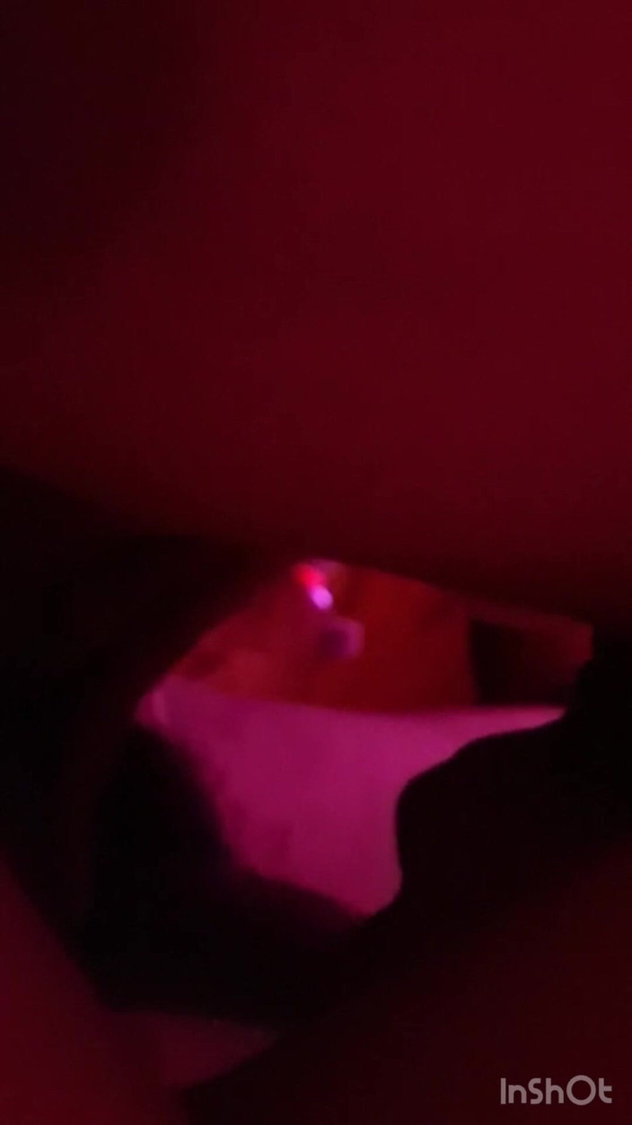 Jointqueen: Saya menghisap batangnya semasa dia menjilat jari kaki seksi saya