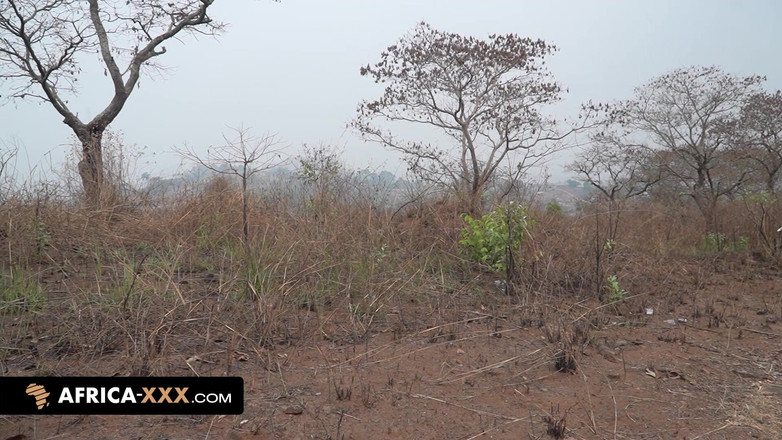 Africa-XXX: Ein vollbusiges trio