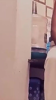 Desi Bhabi zdradziła męża i zerżnięta w pieska