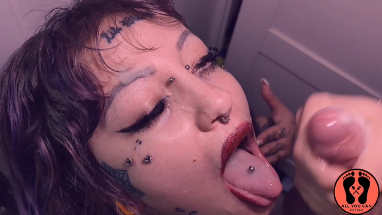 All You Can Fetish: Tlustý výstřik na obličej Goth Baculatá dívka