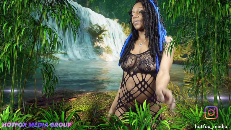 Hotfox Media Group: Jungle green screen theme with Monica Lewinsky