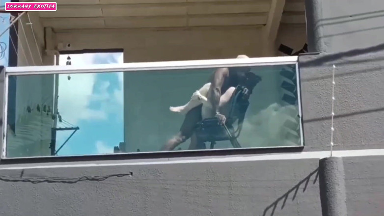 Lorrany exotica: Jag var så kåt att jag hade sex på balkongen...