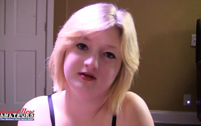 Brand New Amateurs: Faiths Hope Blonda Curvy Coed labă pasională
