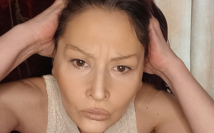 Dominatrix Redsonyja: Nahá Dominatrix Red Sonyja