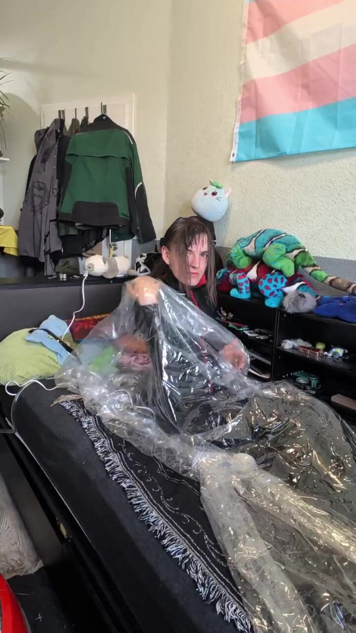 AJ_the_catgirl: Vacum Selfbondage Expirement