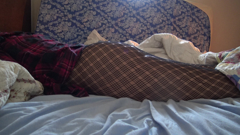 Souzan Halabi: Îmi fut mama vitregă în cur în timp ce doar se trezește