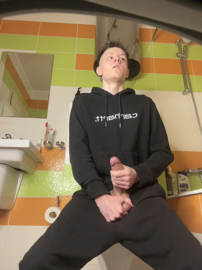 Morflot24: 火辣 twink 的独奏