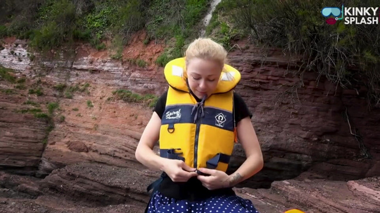 UKCuteGirl Lucy Lauren: Choosing the Sexiest Life Jacket to Get Wet in