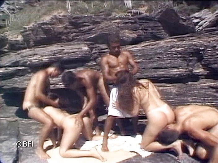 Gangbang Lovers: Archivos extraños 98