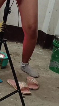Sundali jsme její oblečení a vytvořili video z deky