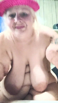 Sliding on That Cock Cumming on Top