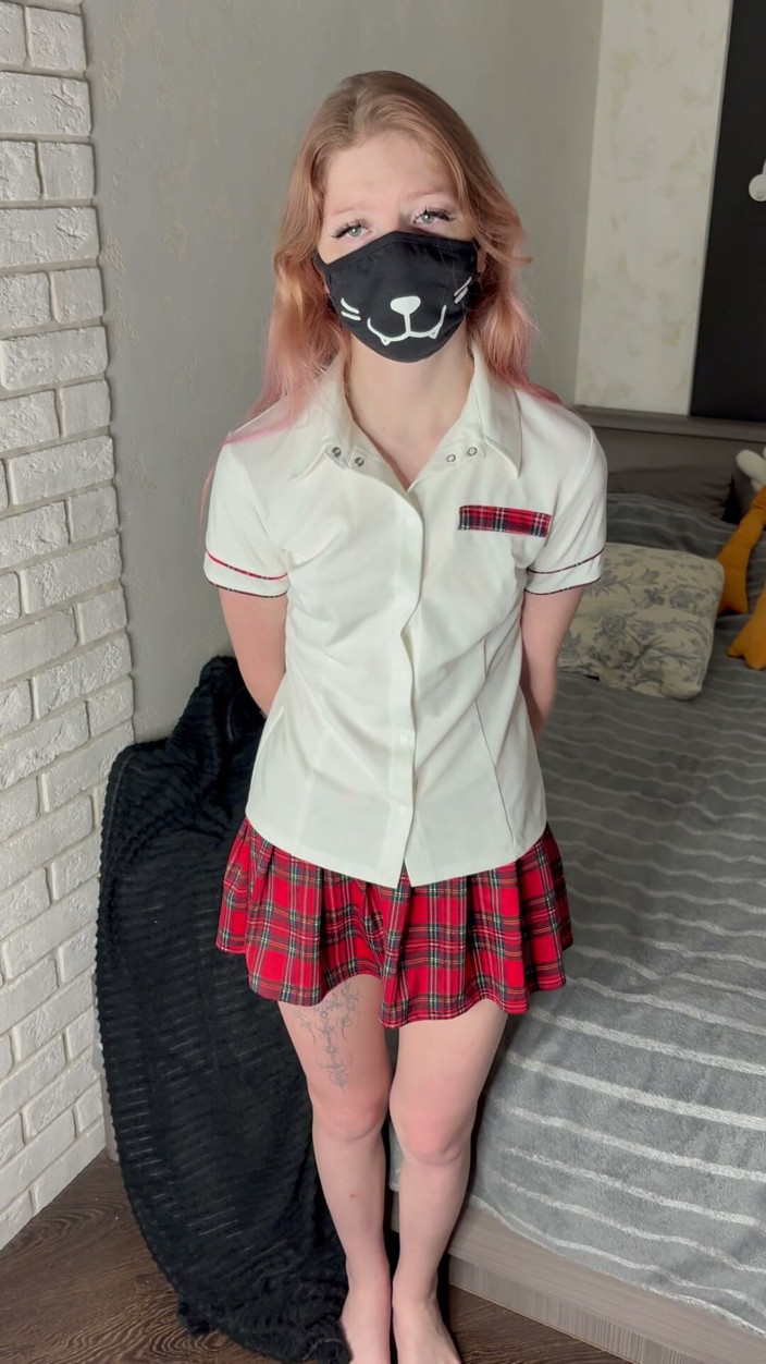 Rina Spank: เฆี่ยนผู้บุกเบิกเพราะสูบบุหรี่
