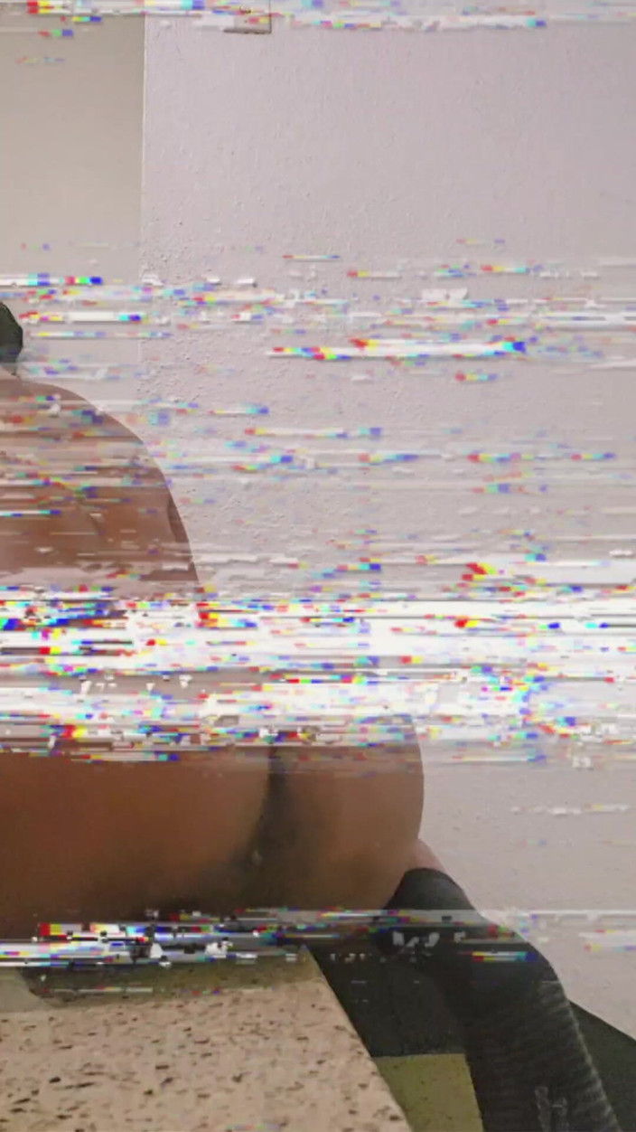 FocusedLength808: 俺は小さな尻軽女だ