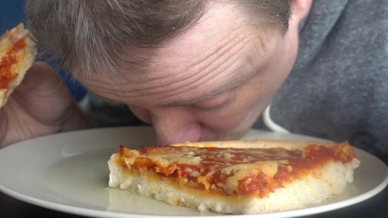 Food Pissplay: Sikam na pizzę, żeby ją zjeść