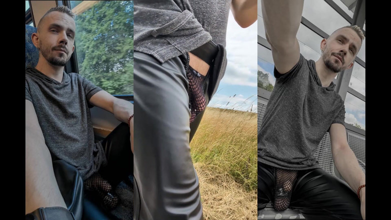 kinkygaynudist: Doorweekt in Een Vreemde Stad - Mijn Ondeugende Stedelijke (string) Wandeling