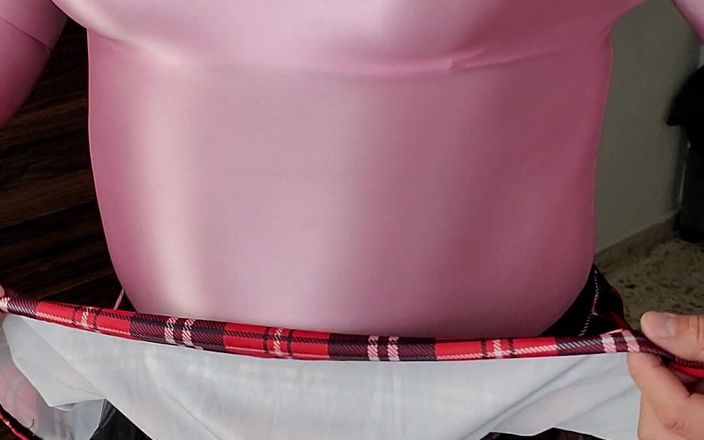 Sexy shinny clothes: Seksi pembe licra üst ve kız öğrenci etek