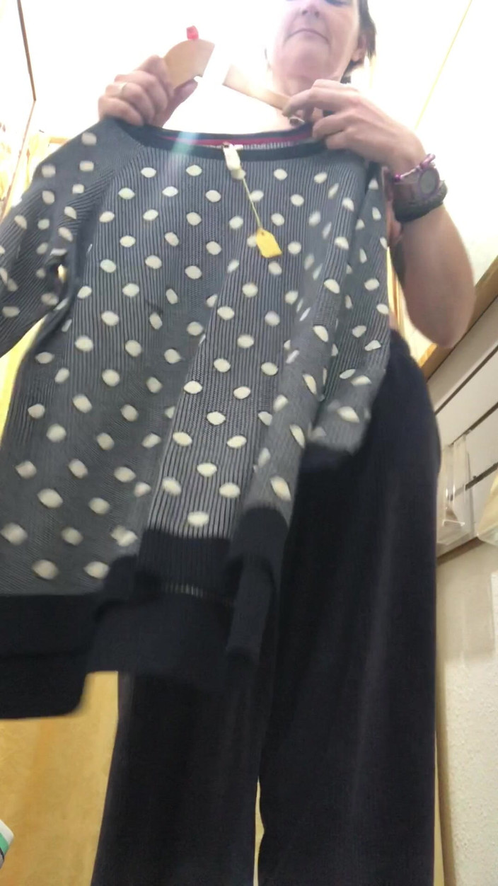 MistressWriggler: Когда раздеться это единственный способ пойти в общественной обстановке!