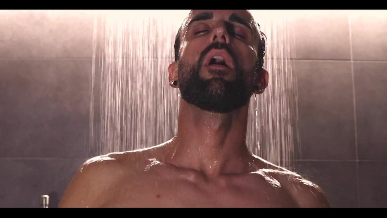 Zeus Ray: 난 너의 창녀와 샤워하고 싶어. 나와 함께하고 전체 비디오 보기