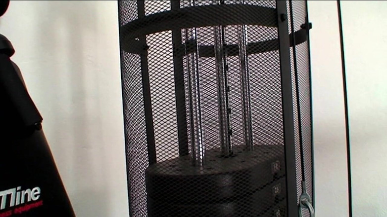 Old & Young: Cewek-cewek hot ini lagi pria tua dengan penuh gairah di...