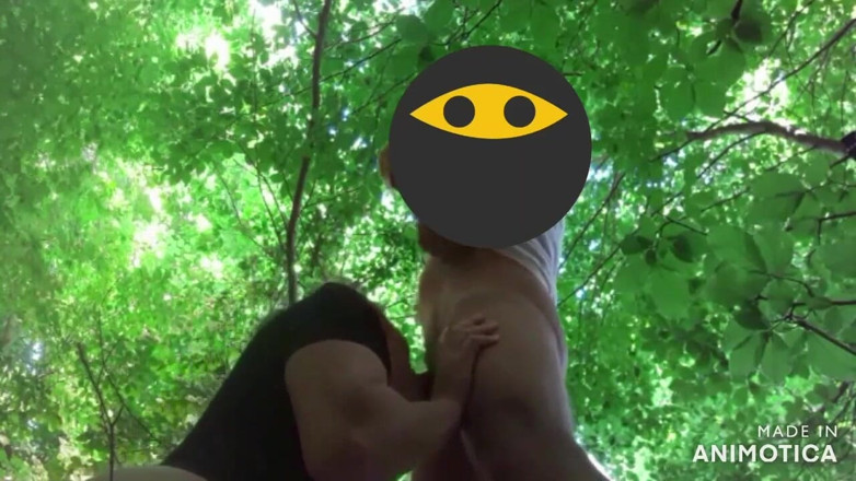 Wet Sex: Blowjob and pee outdoor to the woods.