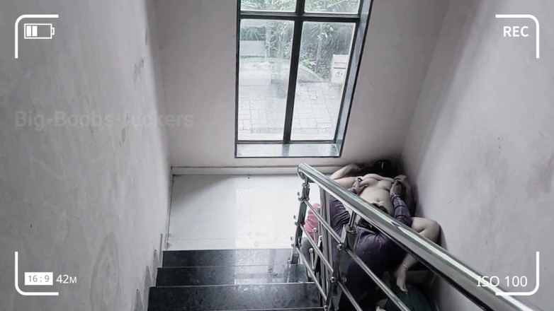 Big-Boobs-fuckers: Пара телугу таємно знімає порнографічний секс-відеозйомку в новій локації , аудіо на телугу