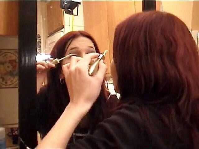 Radical: 19歳のティーンエイジャーがシャワーでセックス