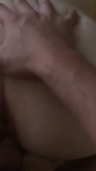 Nevinná čínská dívka hlasitě sténá, když ji šukám zezadu