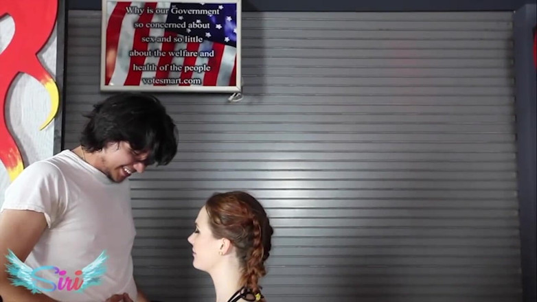 Siri Pornstar: Bystiga blonda Siri porrstjärna spermasprut samlingsvideo