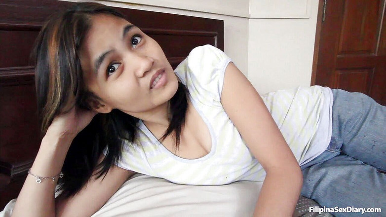 Sex Diary: Micuța filipineză umplută cu bule de spermă