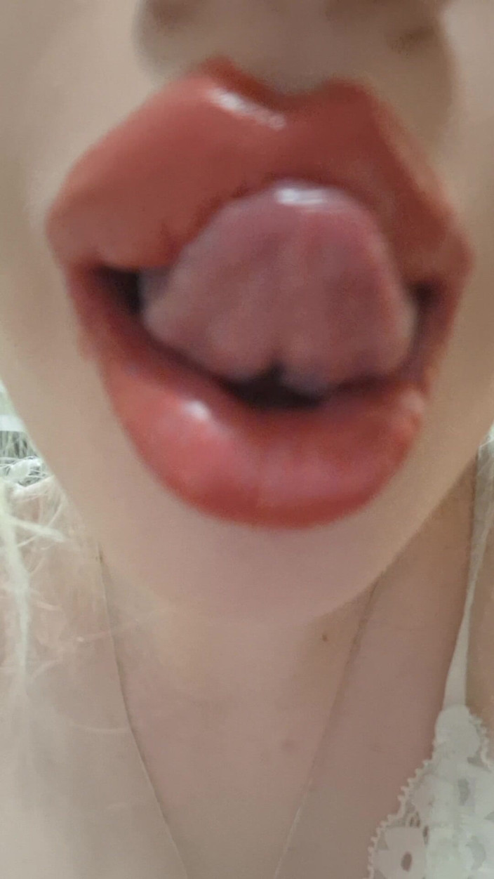 ElzaKom: Rossetto rosso di elza kom