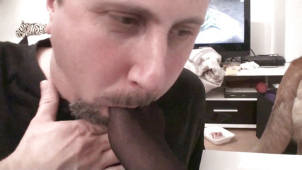 Foot Girls: Feet in pantyhose stuffed in slave's mouth