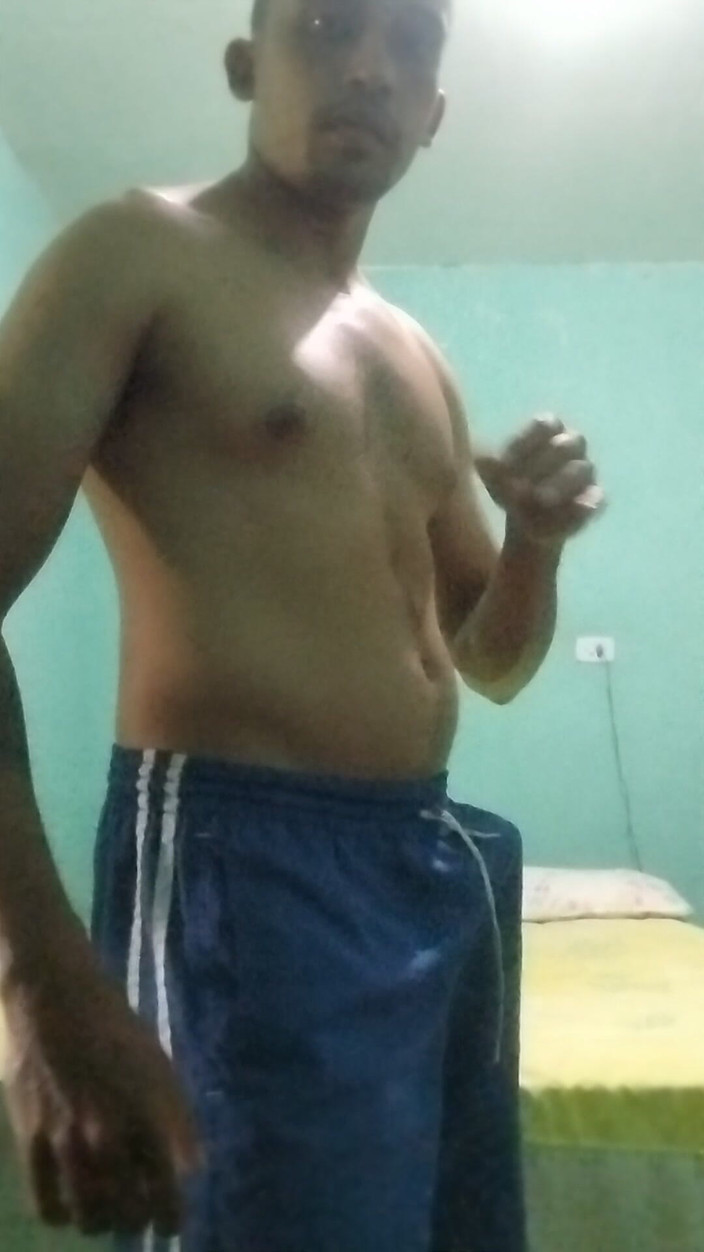 Ponte X: Mladý muž masturbuje