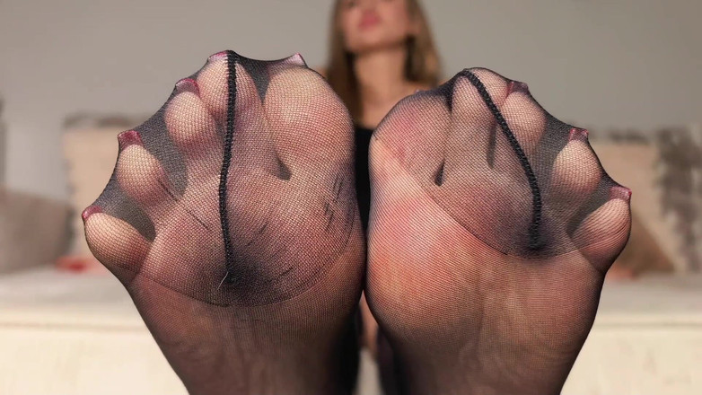 Goddess Lena: Nilon yang diperkuat - Menggoda Dengan Kaki Sempurna Saya