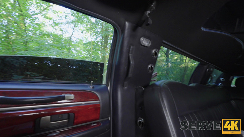 Serve4k: Prywatny samochód