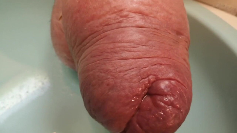 Monster_Meat_: Monstro mijando é como uma fontein
