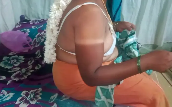 Priyanka314: Tamil House Wife Hot Romantic Sex in Bedroom