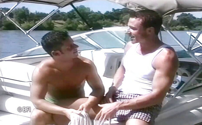 Bad Boys bedroom stories: 在深英里远去。