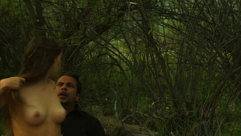 FapFlare: Natalia Wood tire sa bite de son pantalon moulant et...