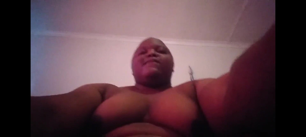 Eleasihle Esma: Розовая трансгендерная толстушка, подборка