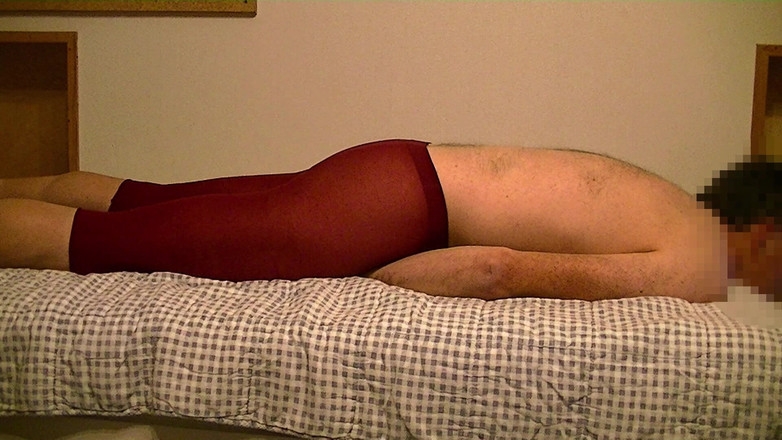 Mark Hannes: पेंटीहोज कूबड़ हस्तमैथुन