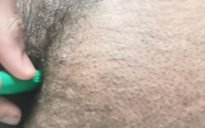 BaljeetNaked: भारतीय कमसिन शार्पी की ऊपर की गांड डालती है