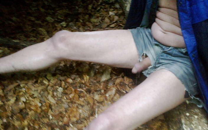 Baandert: Wanker डिल्डो पर बैठती है