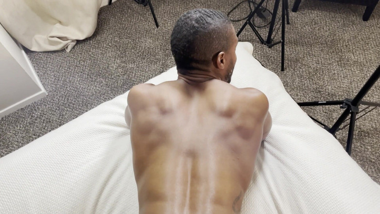 Christian Wilde: Il gioco con i capezzoli fa una giornata arrapata con...