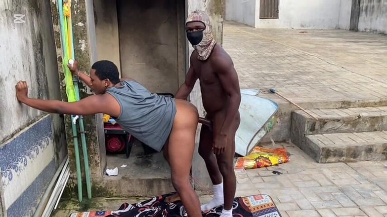 Sexual_addict: Tati a continuat să-mi fută a doua gaură