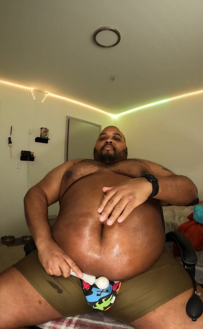 Blkhole420: Kahvaltıdan doldurulmuş ve şişirilmiş camlı taşaklara eşit