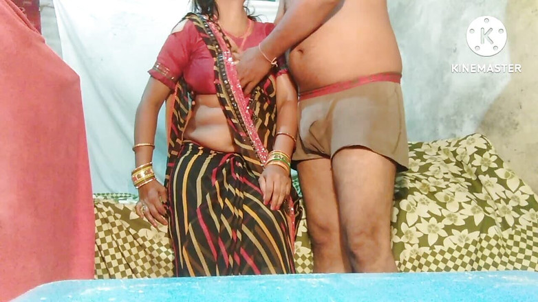 Prem Kumar singh: 印度村里最热辣的家庭主妇