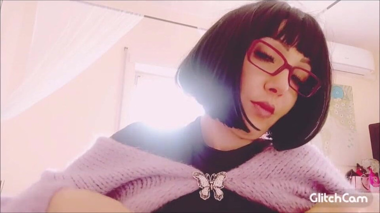savannahamatoriale: Come closer to me, dear